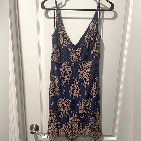 Lace Mini Dress - Picture 2 of 3